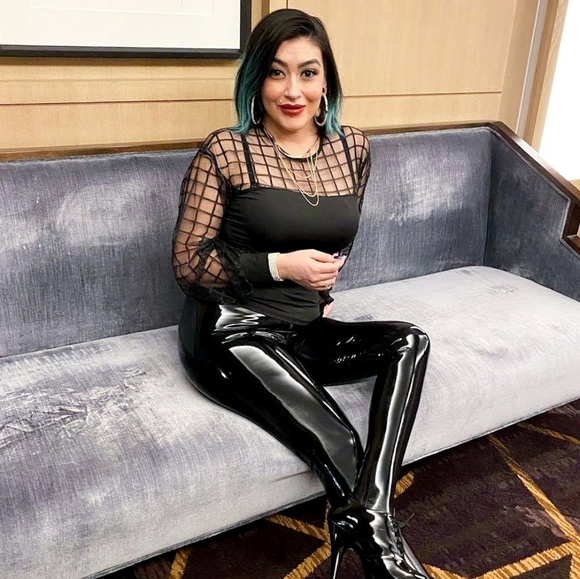 Meet your Posher, Rosa - Picture 16 of 16